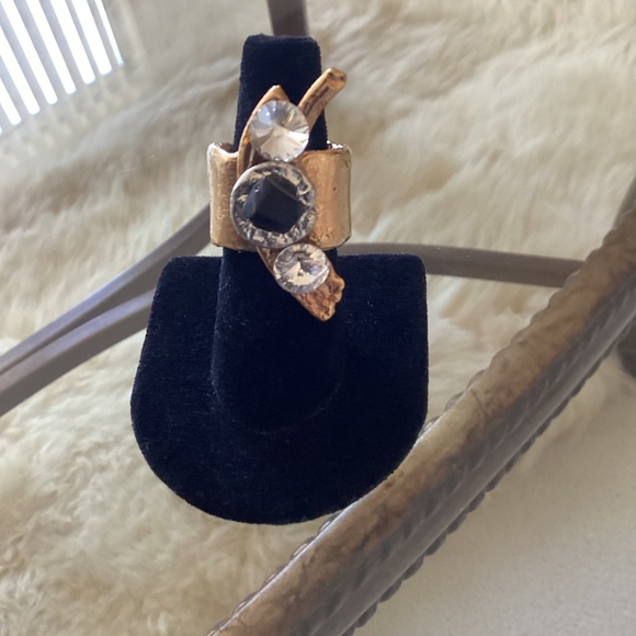 Unique matte gold ring with black agate and crystal stones.